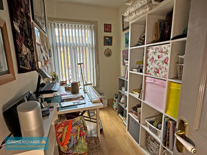 Bedroom- click for photo gallery